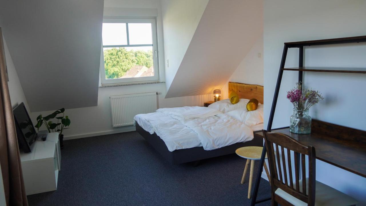 Moderne Stadtwohnung In Zentrumsnaher Lage Paderborn Esterno foto