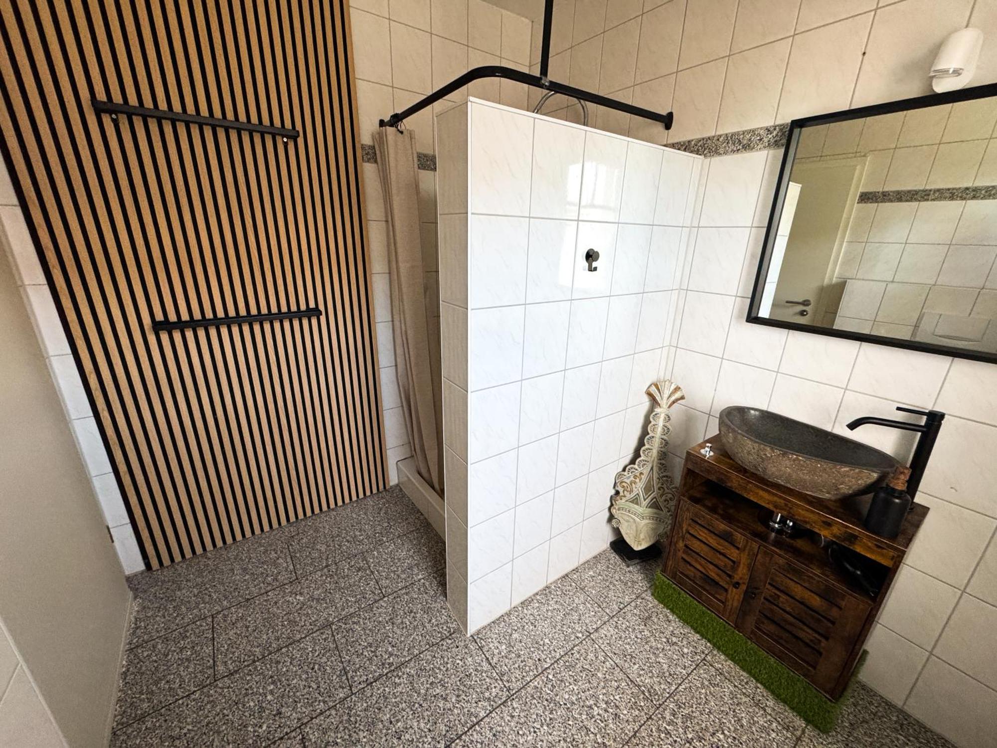 Moderne Stadtwohnung In Zentrumsnaher Lage Paderborn Esterno foto